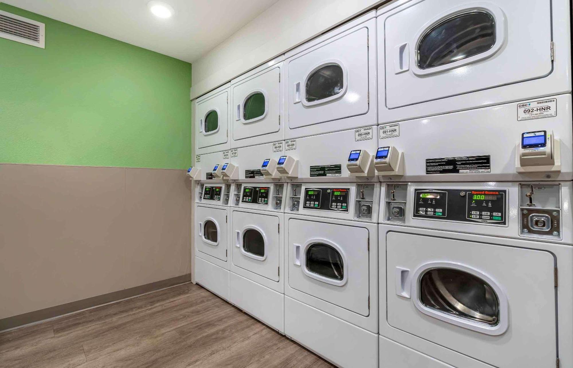 Extended Stay America Suites - Portland - East Fairview エクステリア 写真